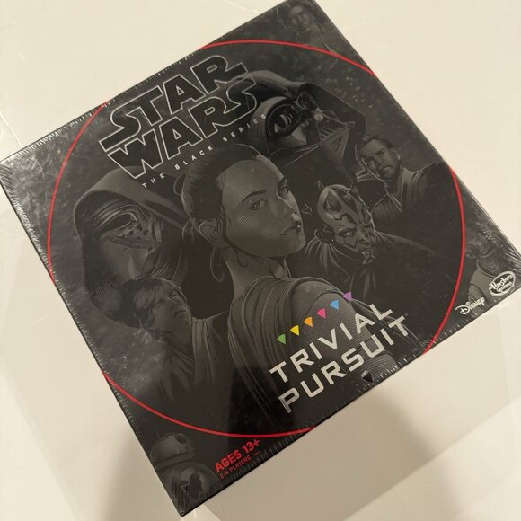 Star Wars The Black Series Trivial Pursuit Board Game 2016 Geek Nerd Gift Read! - Picture 1 of 7